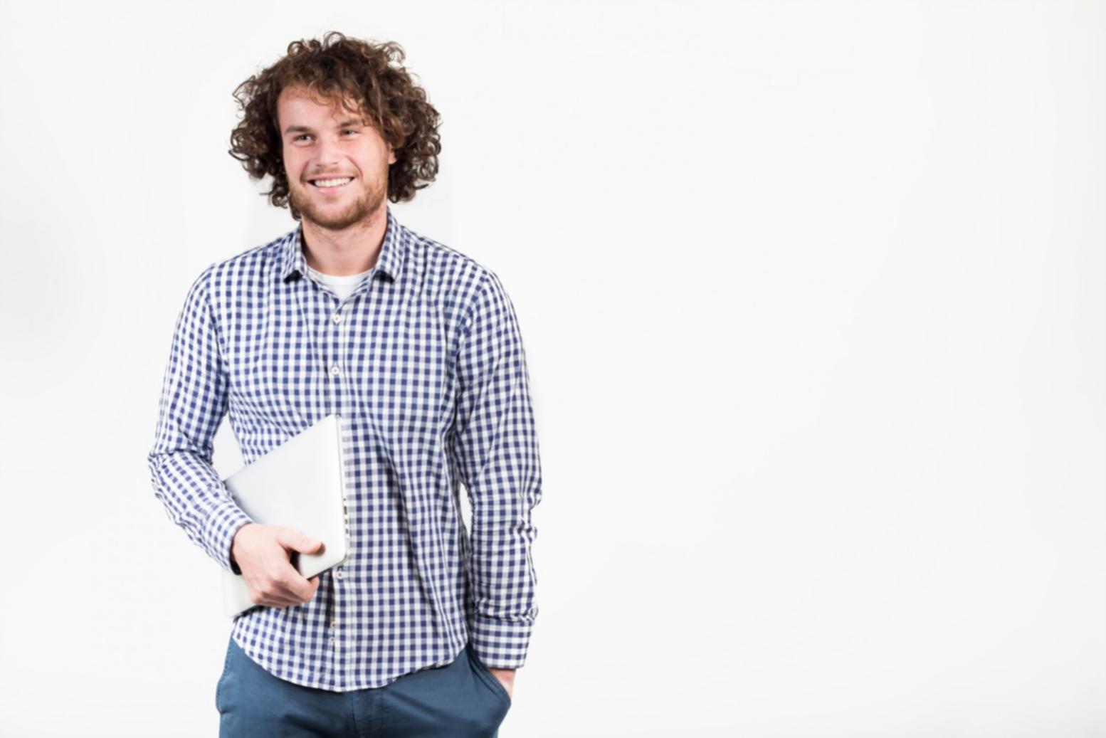 Результат профессиональной коррекции бровей